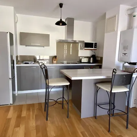 Appartamento A Pour 2 Personnes Avec Terrasse Et Parking - Fr-1-474-38 Arcachon